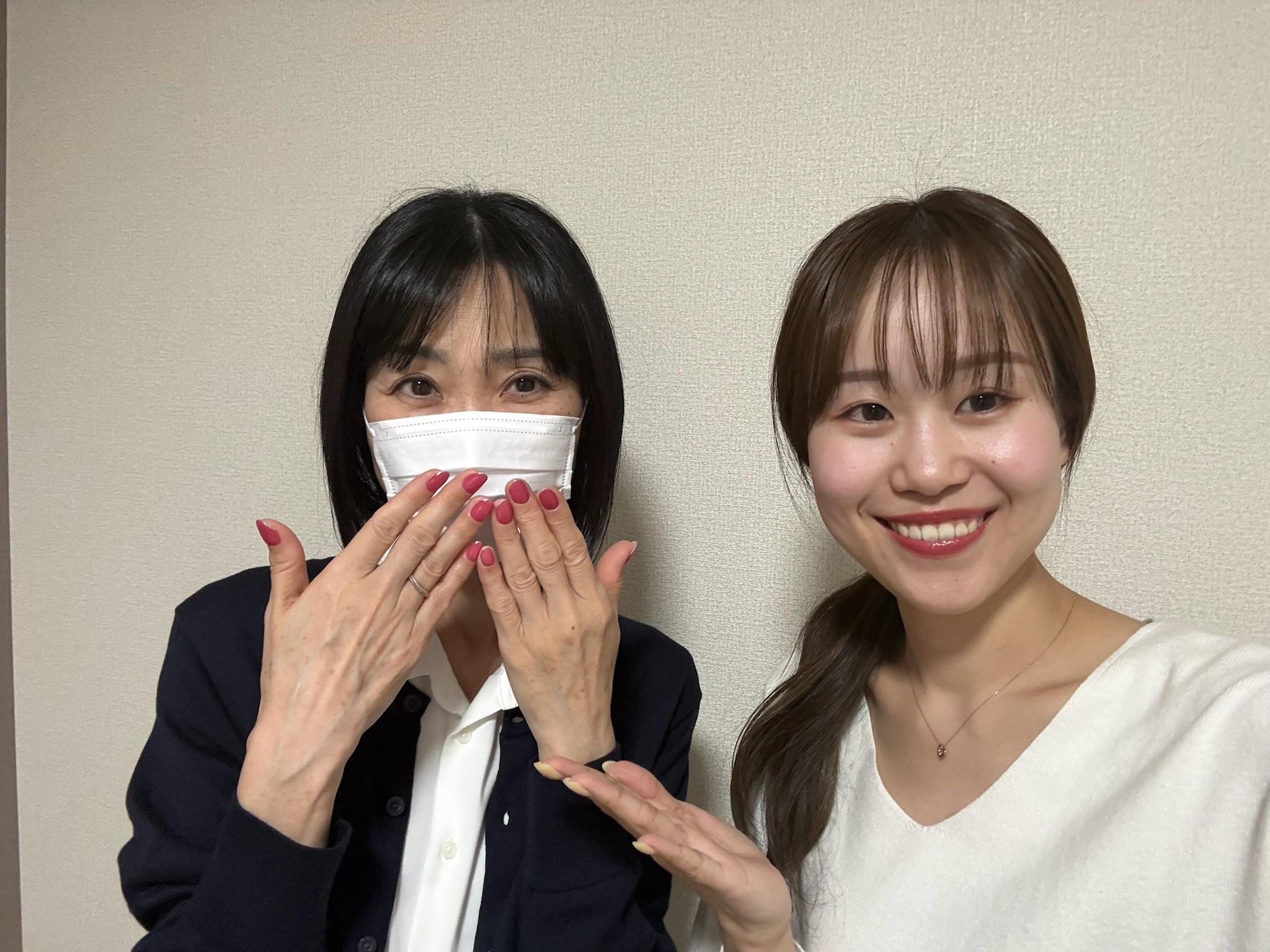 小平市 hinadeco nail お客様の声1 ふみこ様 50代 ご来店時の様子
